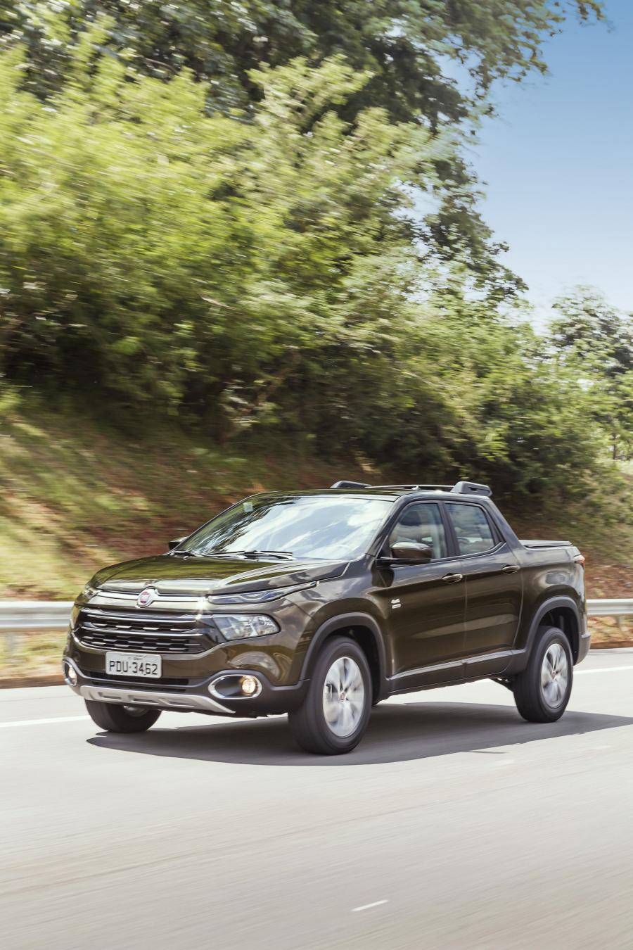  Fiat Toro Freedom 2.0 Diesel 4x4 2016 года  (фото 4 из 11)